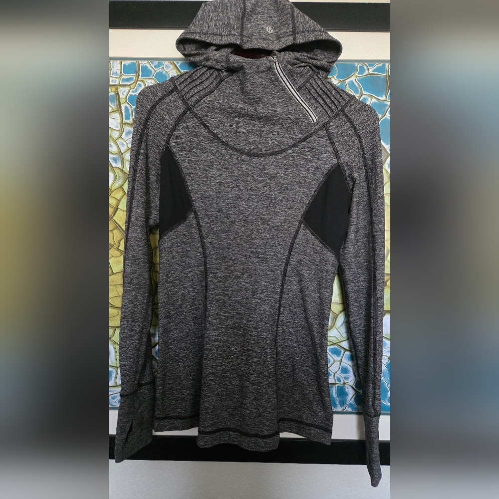 lululemon athletica Women Gray/Black Jacket Size Medium Long Sleeve Hood Outdore